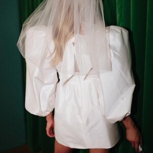 BY WATTERS. Meringue - Radiant Taffeta